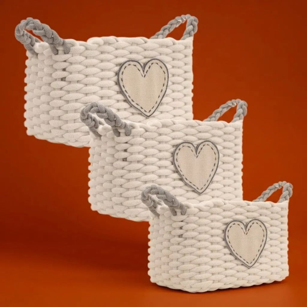Kit 3 Cestos de Algodão com Coração